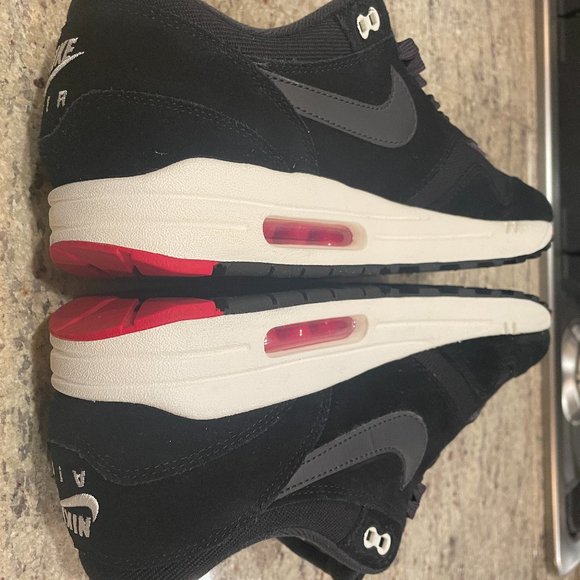 Air Max 1 Bred Mini Swoosh main image 5